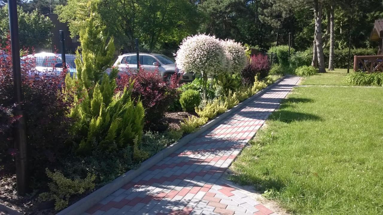 Osrodek Wypoczynkowy Amber Vila Kąty Rybackie Exterior foto