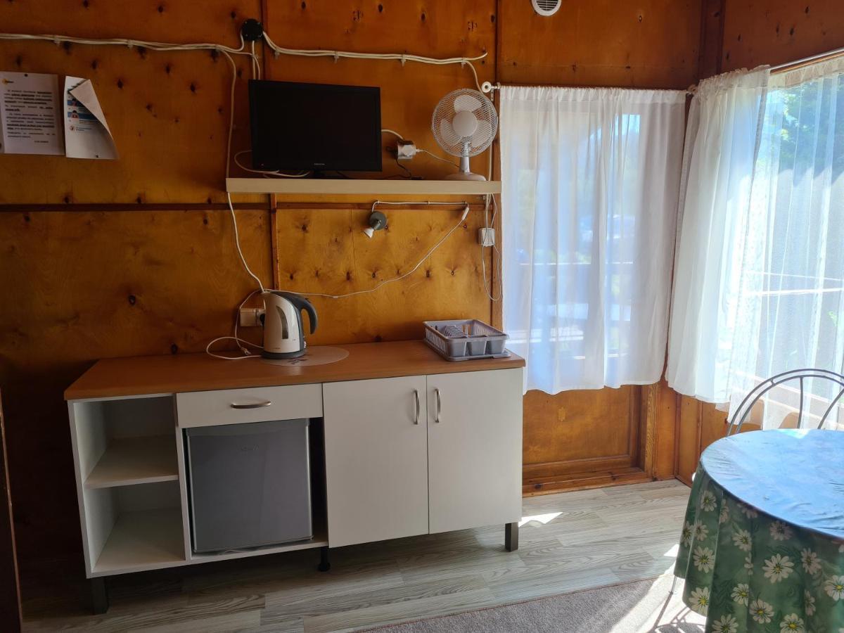 Osrodek Wypoczynkowy Amber Vila Kąty Rybackie Exterior foto
