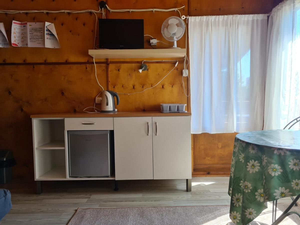Osrodek Wypoczynkowy Amber Vila Kąty Rybackie Exterior foto