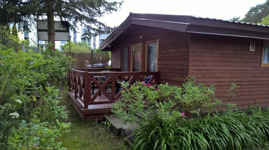 Osrodek Wypoczynkowy Amber Vila Kąty Rybackie Exterior foto