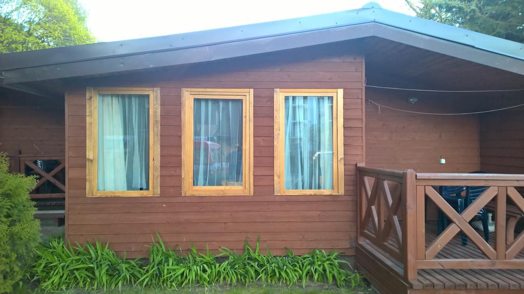 Osrodek Wypoczynkowy Amber Vila Kąty Rybackie Exterior foto