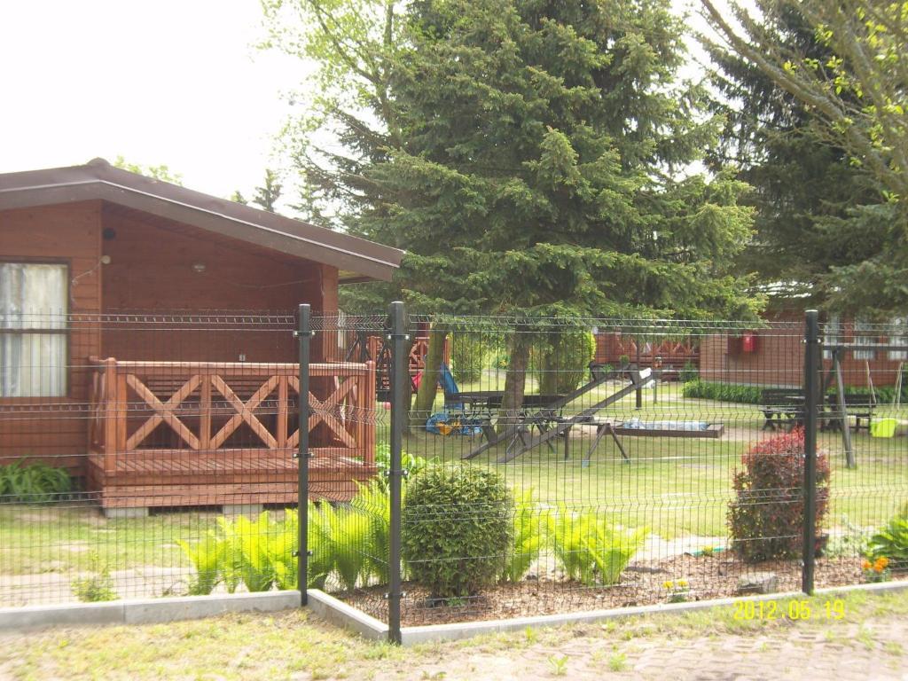 Osrodek Wypoczynkowy Amber Vila Kąty Rybackie Exterior foto
