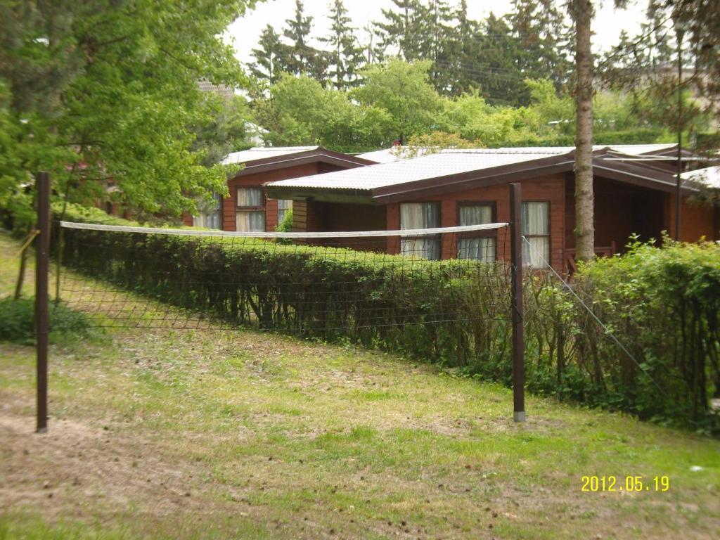 Osrodek Wypoczynkowy Amber Vila Kąty Rybackie Exterior foto