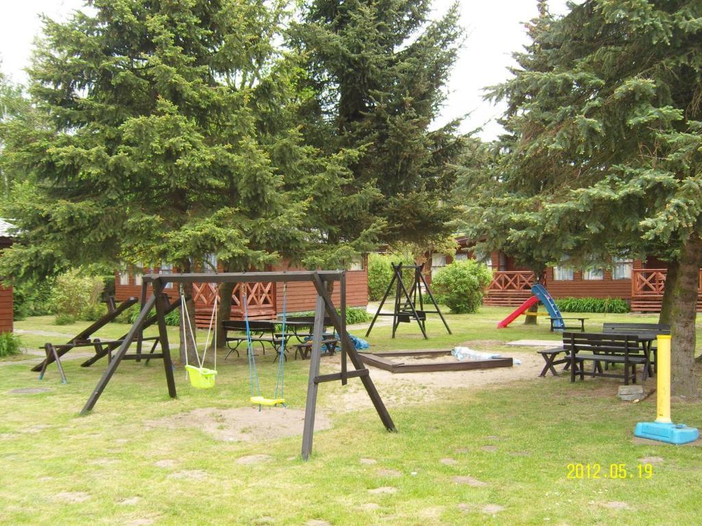 Osrodek Wypoczynkowy Amber Vila Kąty Rybackie Exterior foto