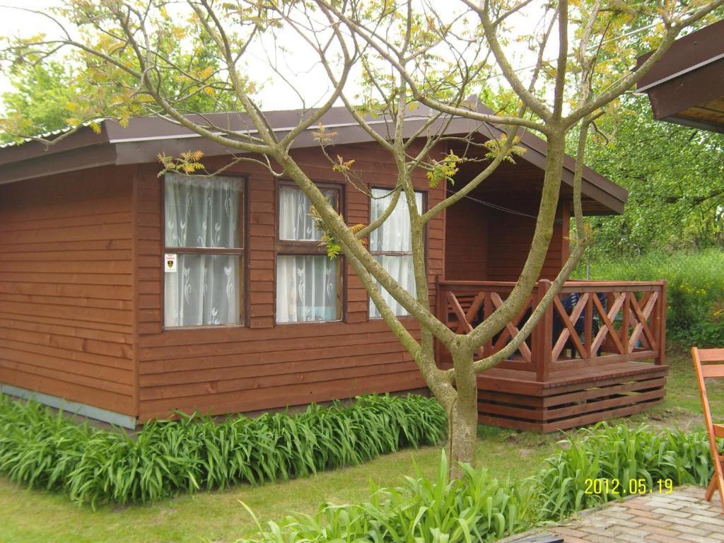 Osrodek Wypoczynkowy Amber Vila Kąty Rybackie Exterior foto