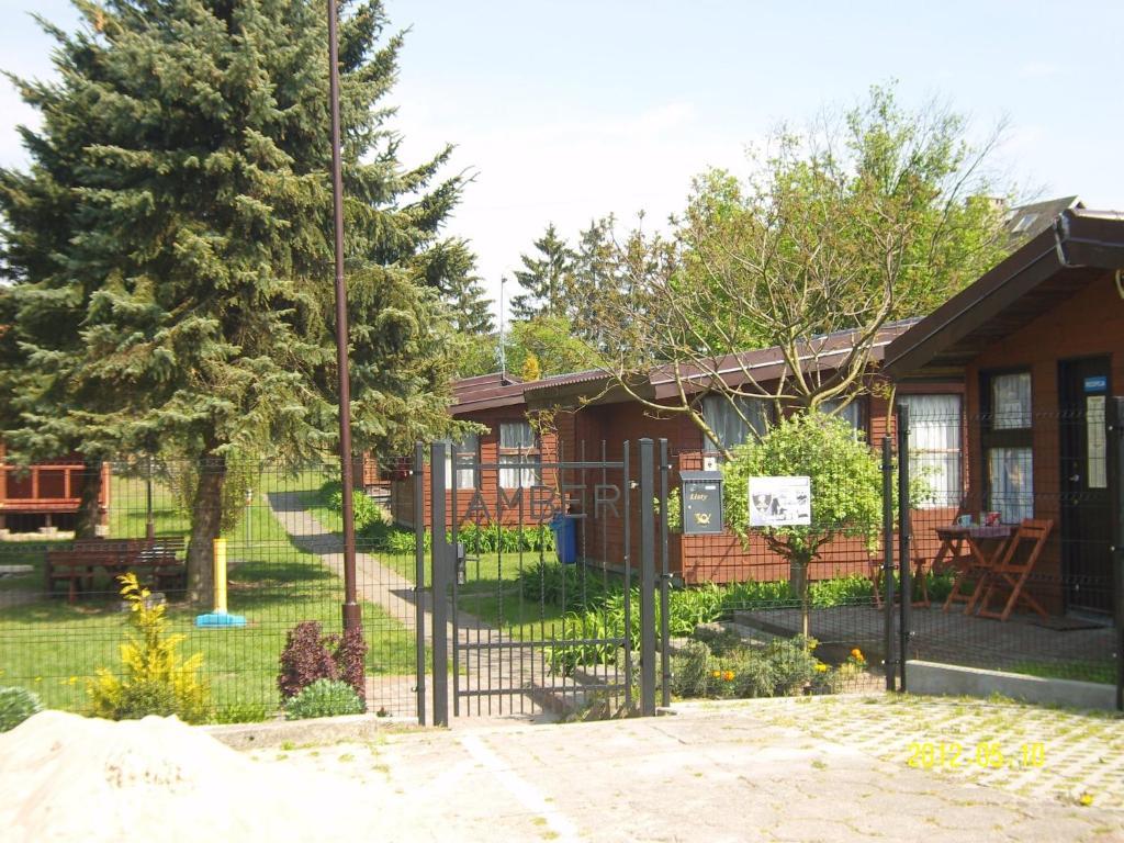 Osrodek Wypoczynkowy Amber Vila Kąty Rybackie Exterior foto