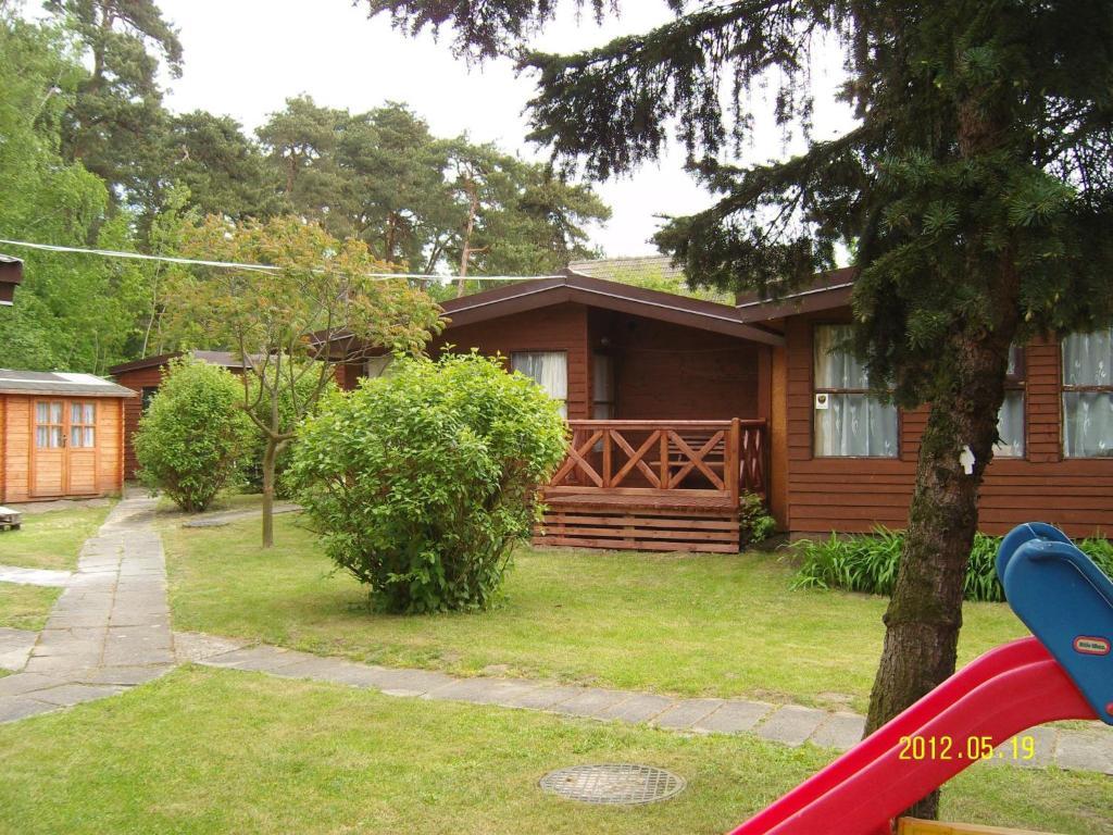 Osrodek Wypoczynkowy Amber Vila Kąty Rybackie Exterior foto