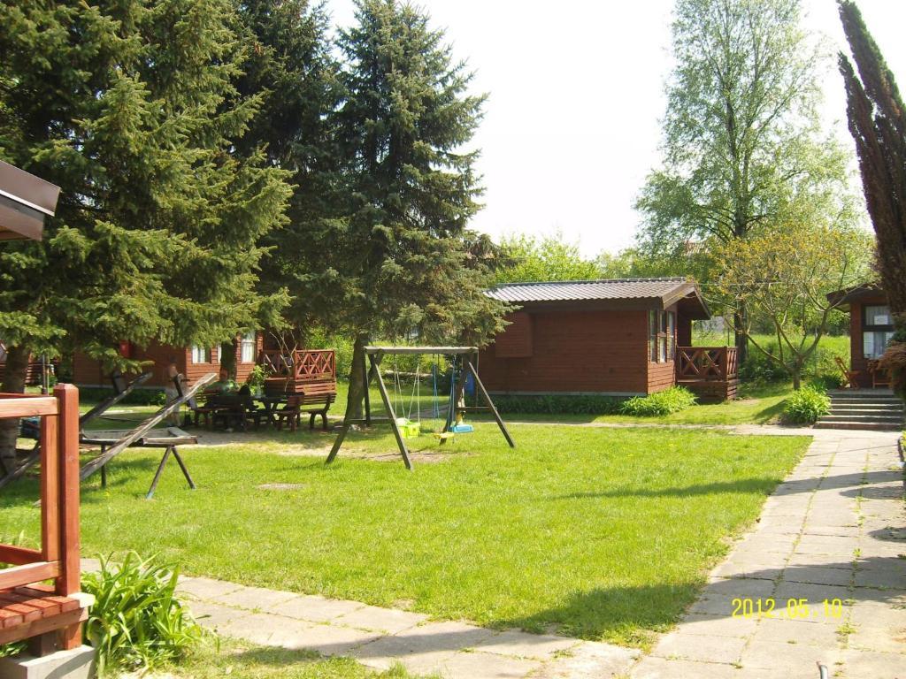Osrodek Wypoczynkowy Amber Vila Kąty Rybackie Exterior foto