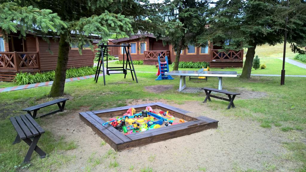 Osrodek Wypoczynkowy Amber Vila Kąty Rybackie Exterior foto